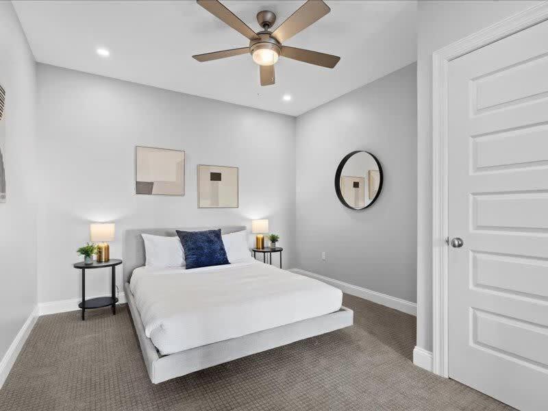 Cozysuites Roomy 1Br, Ppg Paints Arena, Pitts Питсбърг Екстериор снимка